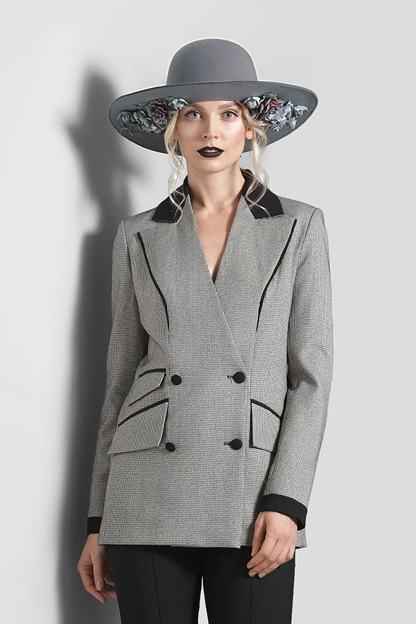 10thJuly23-Article-Impactful-Portraits-halfLength2